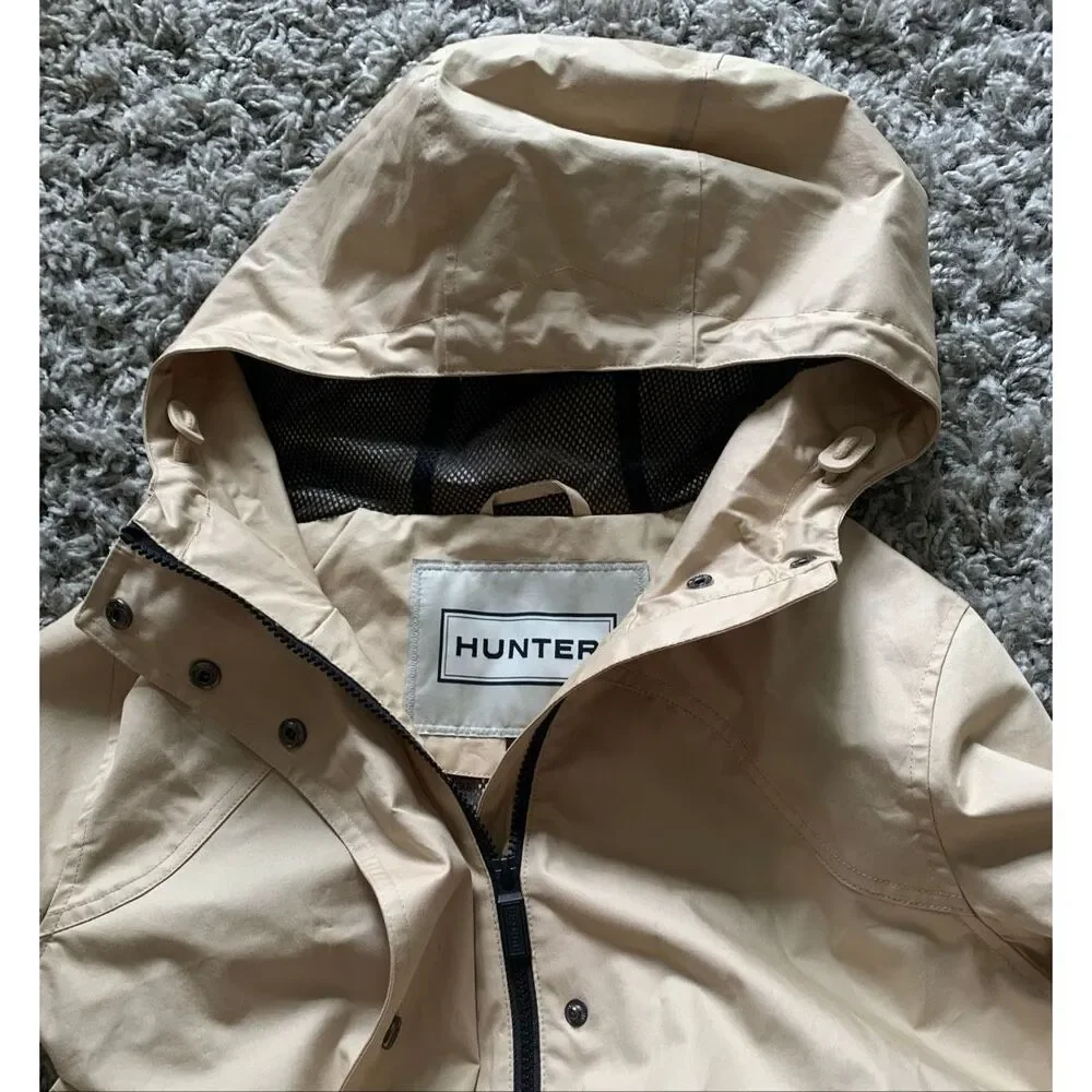 NEW NWOT Hunter Adela Cinched Waist TAN Rain Jacket Coat sz S